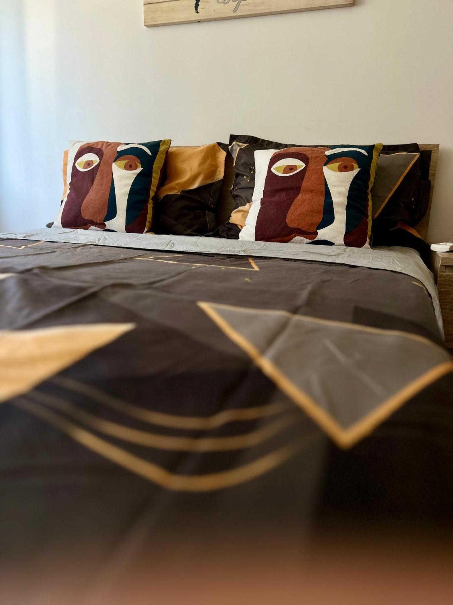 Snug Apartament ヤシ エクステリア 写真