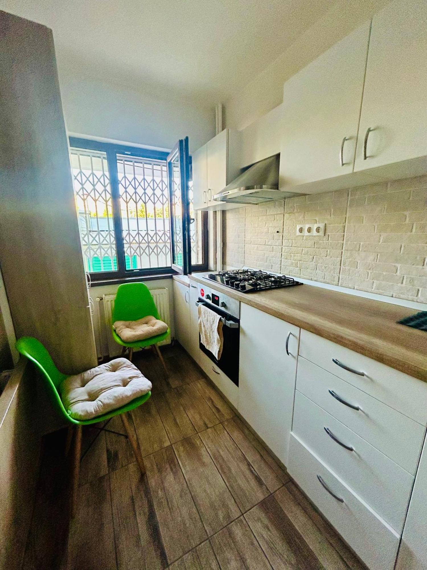 Snug Apartament ヤシ エクステリア 写真