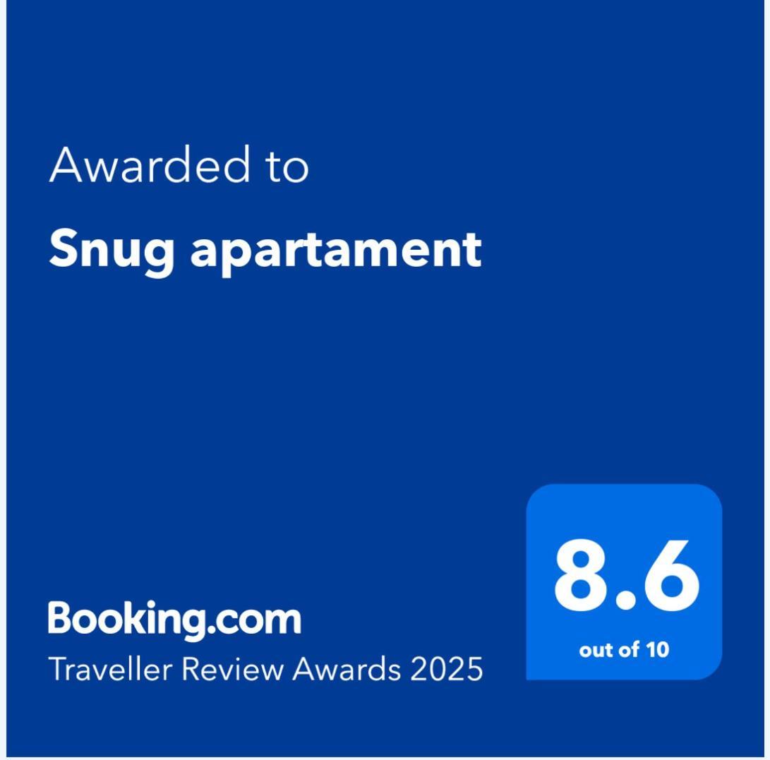 Snug Apartament ヤシ エクステリア 写真
